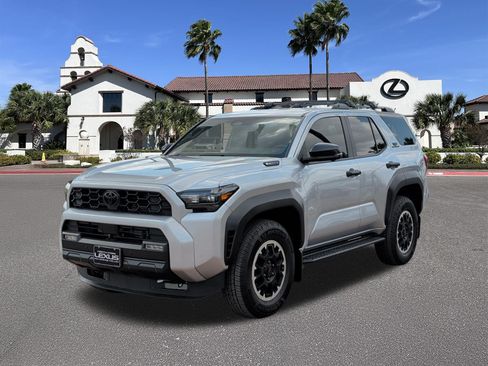 Used 2025 Toyota 4Runner TRD Off-Road Premium AWD/4WD image 5