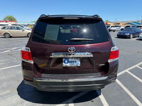 Used 2013 Toyota Highlander Plus AWD/4WD image 6