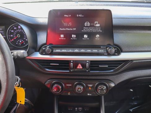Used 2021 Kia Forte LXS FWD image 17