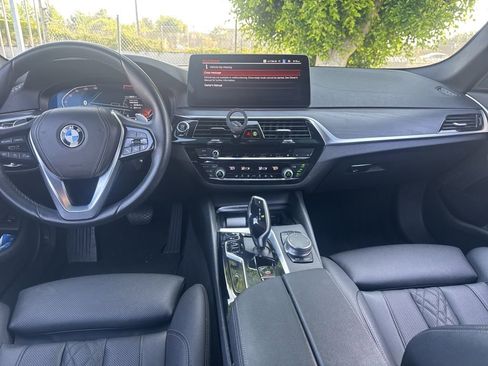 Certified 2023 BMW 530i w/ Convenience Package RWD image 16