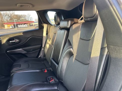 Used 2022 Jeep Cherokee Latitude Lux image 11