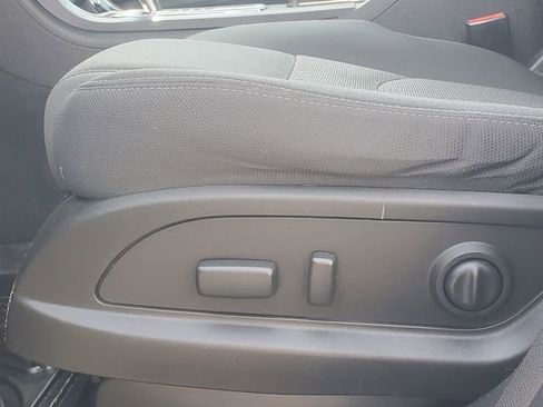 Used 2014 Chevrolet Traverse LT image 16