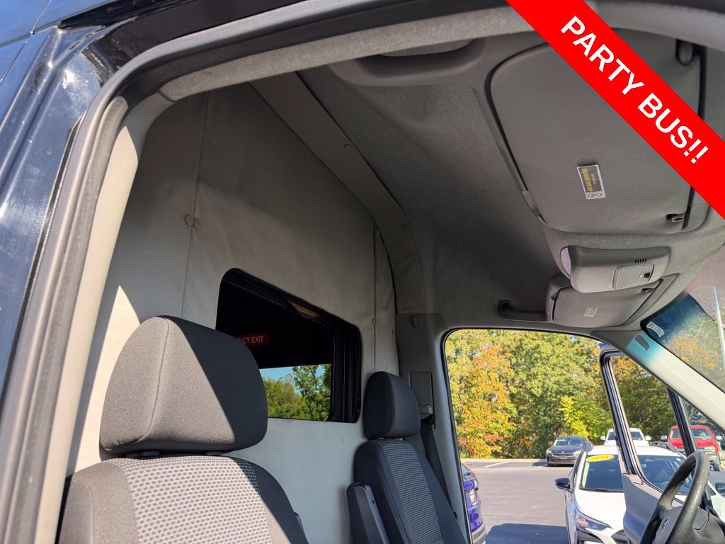 Used 2011 Mercedes-Benz Sprinter 2500 image 40