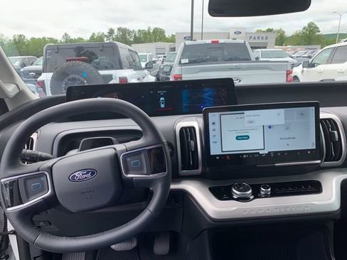 New 2025 Ford Expedition Active RWD image 25
