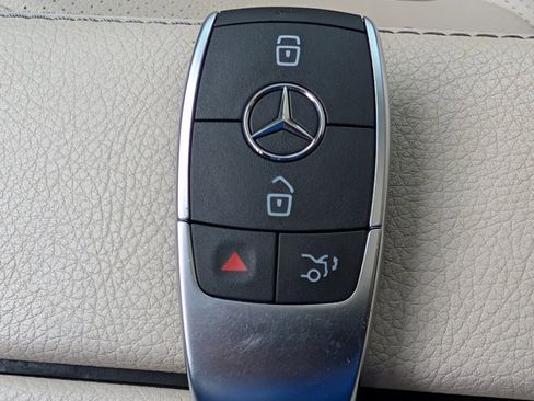 Used 2023 Mercedes-Benz GLB 250 image 29