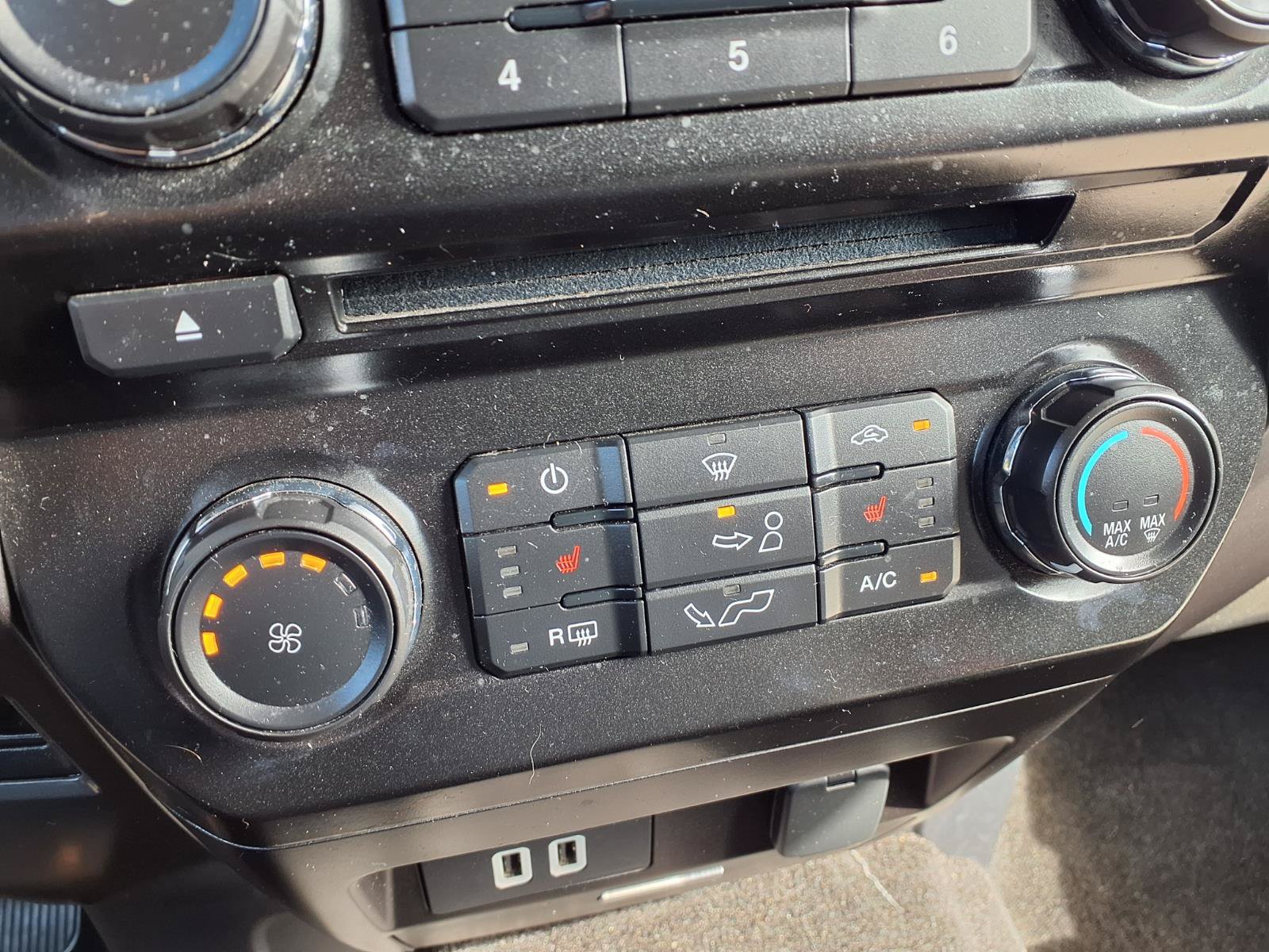 Used 2018 Ford F150 XLT w/ Equipment Group 302A Luxury AWD/4WD image 7