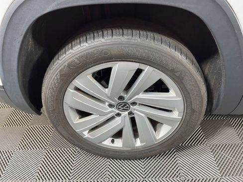 Used 2022 Volkswagen Atlas Cross Sport SE w/ Panoramic Sunroof Package image 13