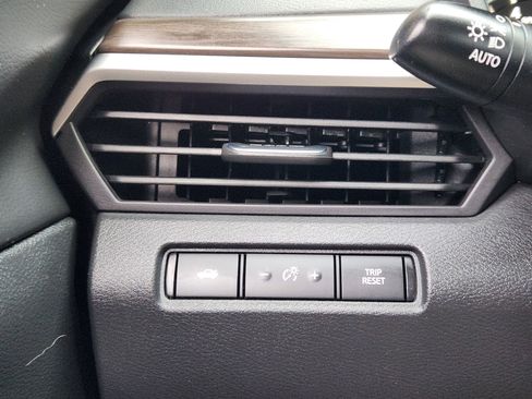 Used 2024 Nissan Altima 2.5 SV image 23