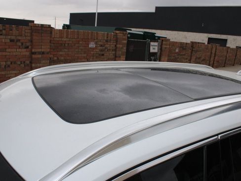 Used 2025 Volvo XC90 B6 Ultra w/ Lounge Package image 4