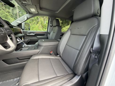 New 2026 GMC Sierra 2500 Denali w/ Denali Reserve Package AWD/4WD image 23