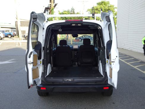 Used 2019 Ford Transit Connect XL image 10