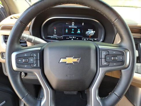 Used 2023 Chevrolet Tahoe Premier AWD/4WD image 20