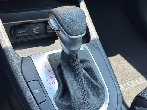 Used 2023 Kia Forte LXS w/ LXS Technology Package FWD image 30