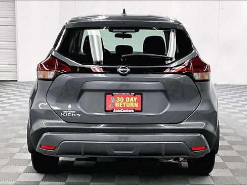 New 2025 Nissan Kicks Play S image 5