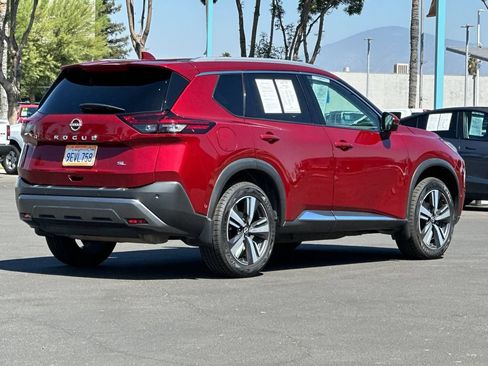 Used 2023 Nissan Rogue SL w/ SL Premium Package FWD image 3