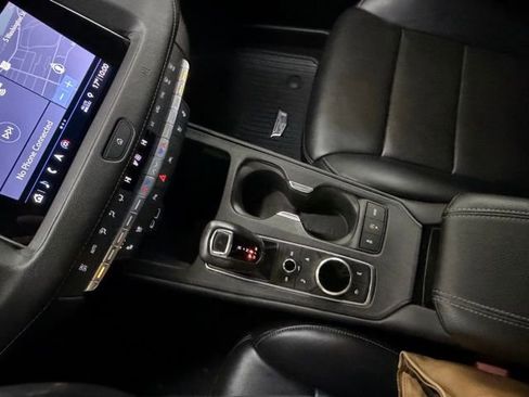 Used 2019 Cadillac XT4 Premium Luxury AWD/4WD image 57