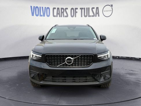 New 2026 Volvo XC40 B5 Core image 8