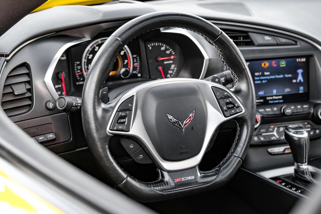 Used 2015 Chevrolet Corvette Z06 w/ 2LZ Preferred Equipment Group RWD image 13