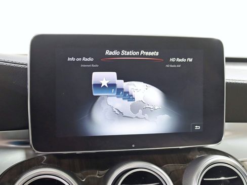 Used 2017 Mercedes-Benz GLC 300 4MATIC w/ Premium 2 Package image 22