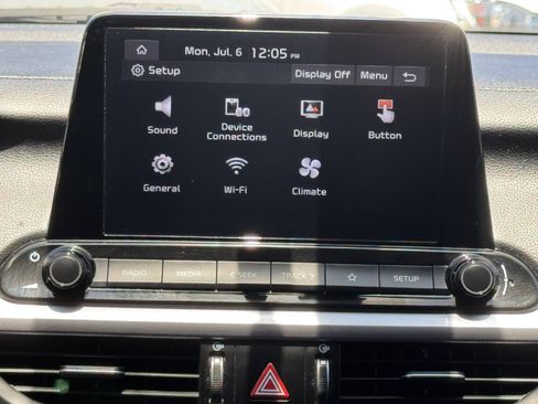Used 2022 Kia Forte LXS FWD image 23
