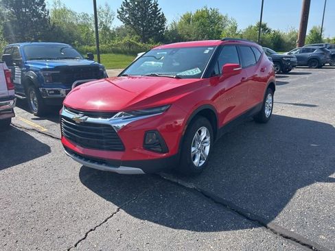 Used 2022 Chevrolet Blazer LT AWD/4WD image 1