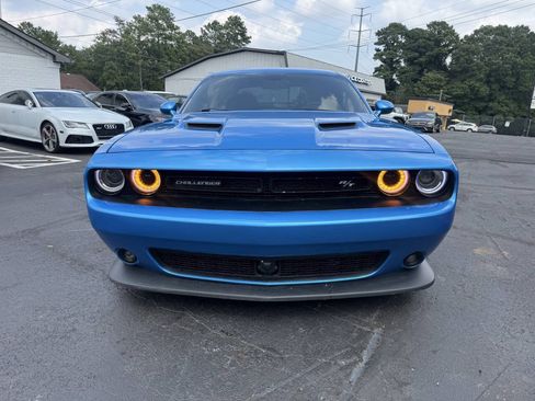 Used 2016 Dodge Challenger R/T Scat Pack w/ Leather Interior Group RWD image 6