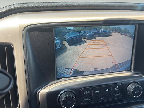 Used 2017 GMC Sierra 2500 Denali w/ Duramax Plus Package AWD/4WD image 34