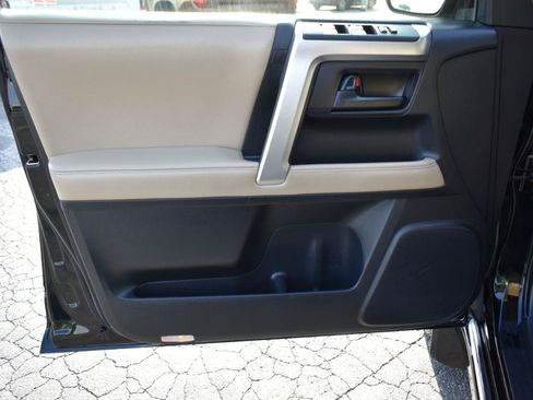 Used 2013 Toyota 4Runner Limited w/ Protection Pkg RWD image 40