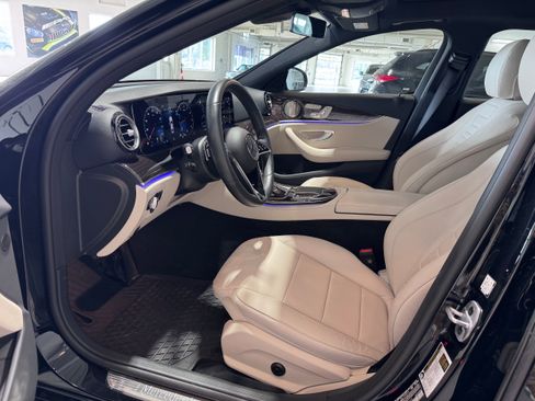 Used 2023 Mercedes-Benz E 350 4MATIC Sedan image 7