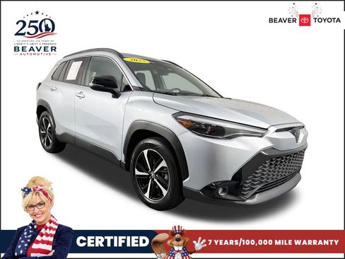 Used 2025 Toyota Corolla Cross AWD Hybrid image 1