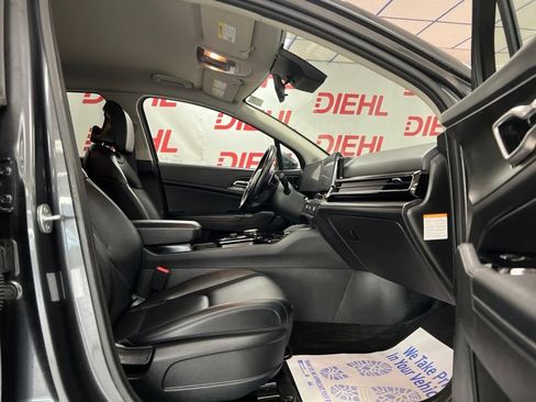 Certified 2023 Kia Sportage EX AWD/4WD image 12