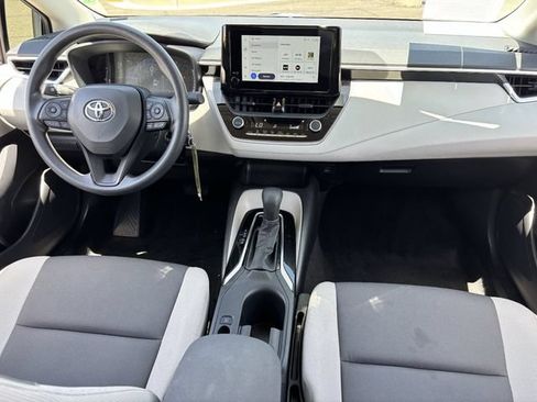 Used 2026 Toyota Corolla LE w/ Carpet Mat Package (TMS) FWD image 15