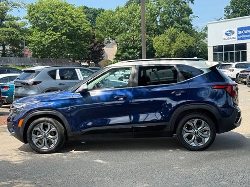 Used 2024 Kia Seltos S FWD image 9