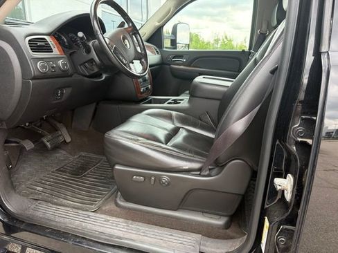 Used 2008 Chevrolet Silverado 3500 LTZ w/ EZ-Lift Tailgate Package AWD/4WD image 8