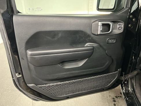 Used 2021 Jeep Wrangler Sport image 20