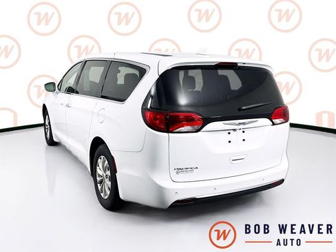 Used 2019 Chrysler Pacifica Touring Plus FWD image 6