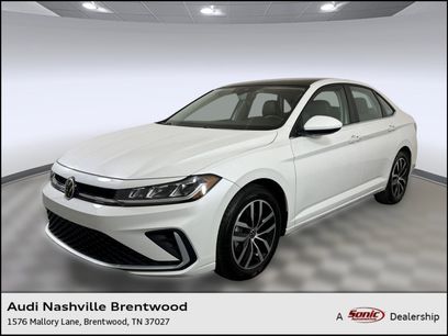 Used 2025 Volkswagen Jetta SE w/ Sunroof Package