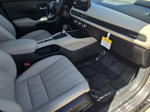 New 2026 Honda HR-V EX-L image 13
