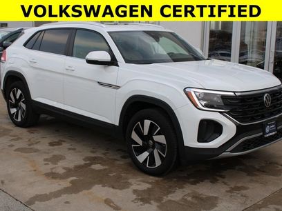 Certified 2025 Volkswagen Atlas Cross Sport SE w/ Panoramic Sunroof Package