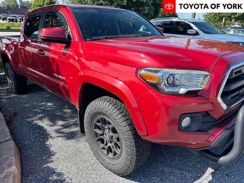 Used 2017 Toyota Tacoma SR5 w/ Tow Package AWD/4WD image 1