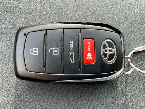 Used 2025 Toyota Camry LE image 22