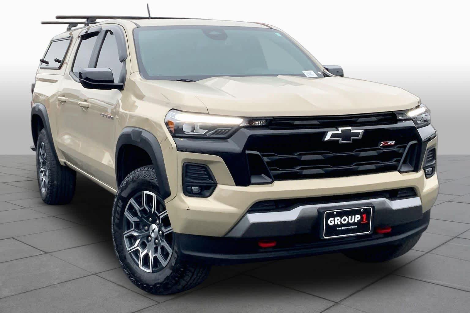 Used 2024 Chevrolet Colorado Z71 w/ Z71 Convenience Package 2 AWD/4WD image 3