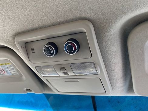 Used 2013 Nissan NV 3500 SL w/ Technology Pkg image 6