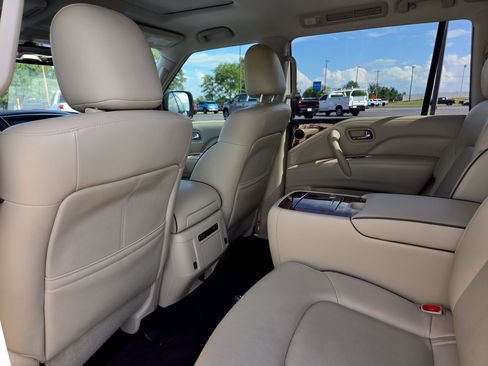 Used 2018 INFINITI QX80 2WD w/ Driver Assistance Package image 35