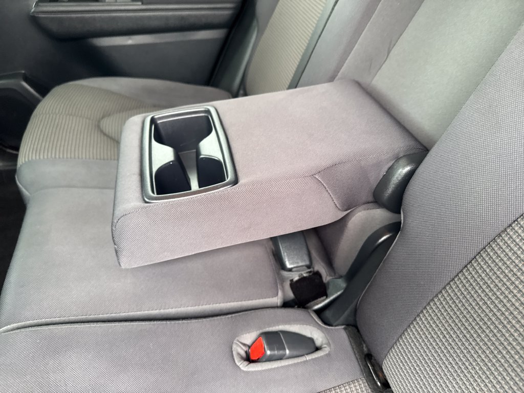 Used 2023 Toyota Highlander LE FWD image 39