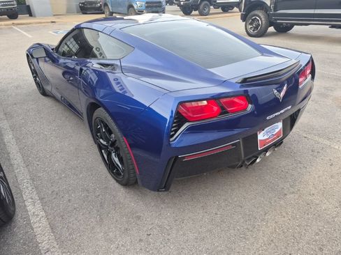 Used 2017 Chevrolet Corvette Stingray Coupe w/ 1LT RWD image 14