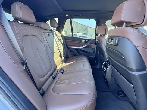 Used 2022 BMW X5 M50i w/ Executive Package image 20