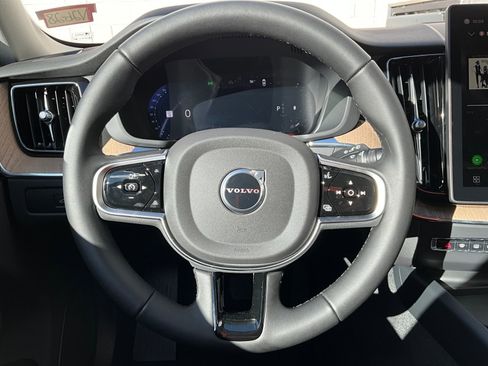 New 2026 Volvo XC60 B5 Plus w/ Climate Package image 15