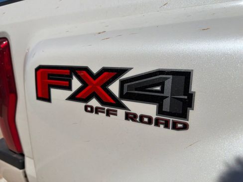 Used 2019 Ford F350 Platinum w/ Platinum Ultimate Package AWD/4WD image 7