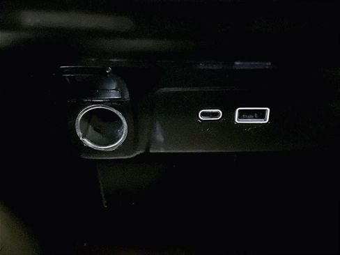 Used 2024 Chevrolet Trax RS image 27